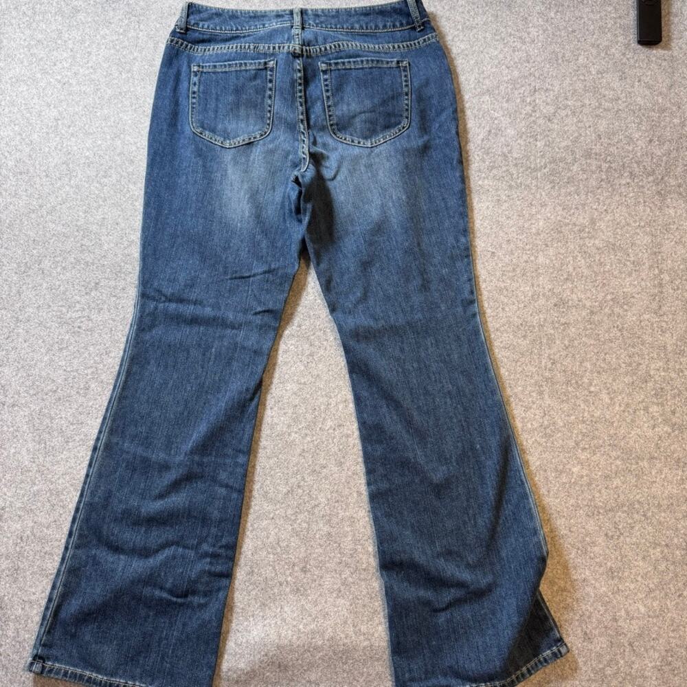 Chicos Platinum Denim Flare Jeans Womens 1 Regular Blue Stretch 30x30 - Picture 3 of 8